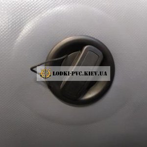 Клапан воздушный "Borika" для надувных лодок из ПВХ черный